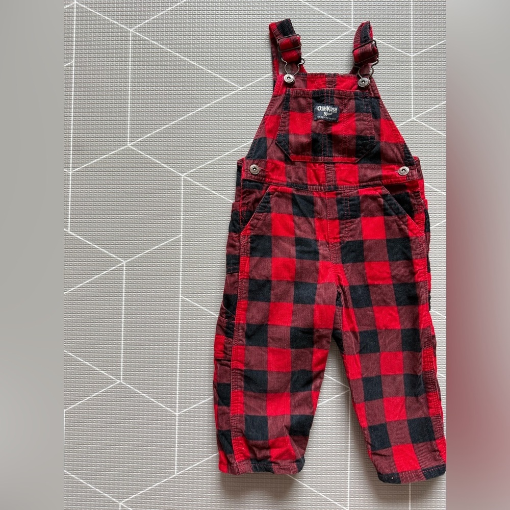 OshKosh B'gosh|Vintage style Red/Black Plaid buffalo checkered corduroy Overall•